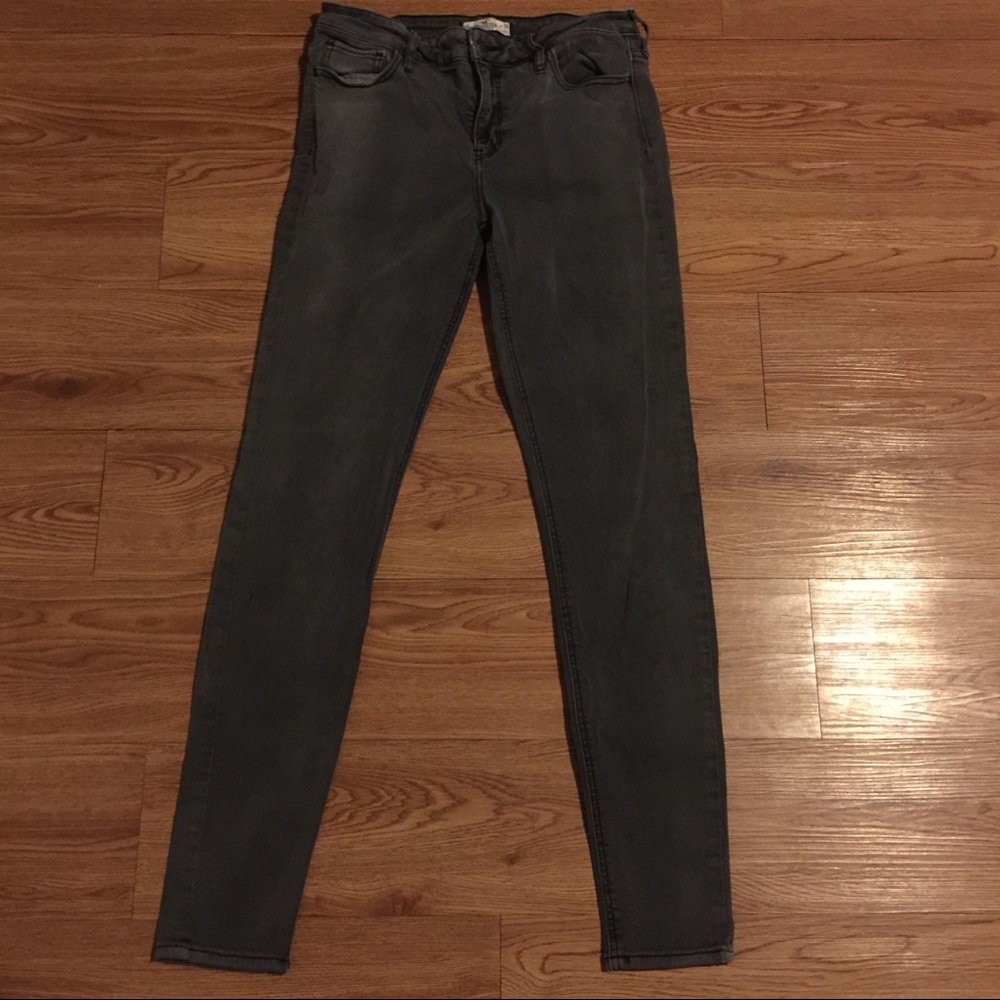 Hollister gray size 11r w30/L31 jeans